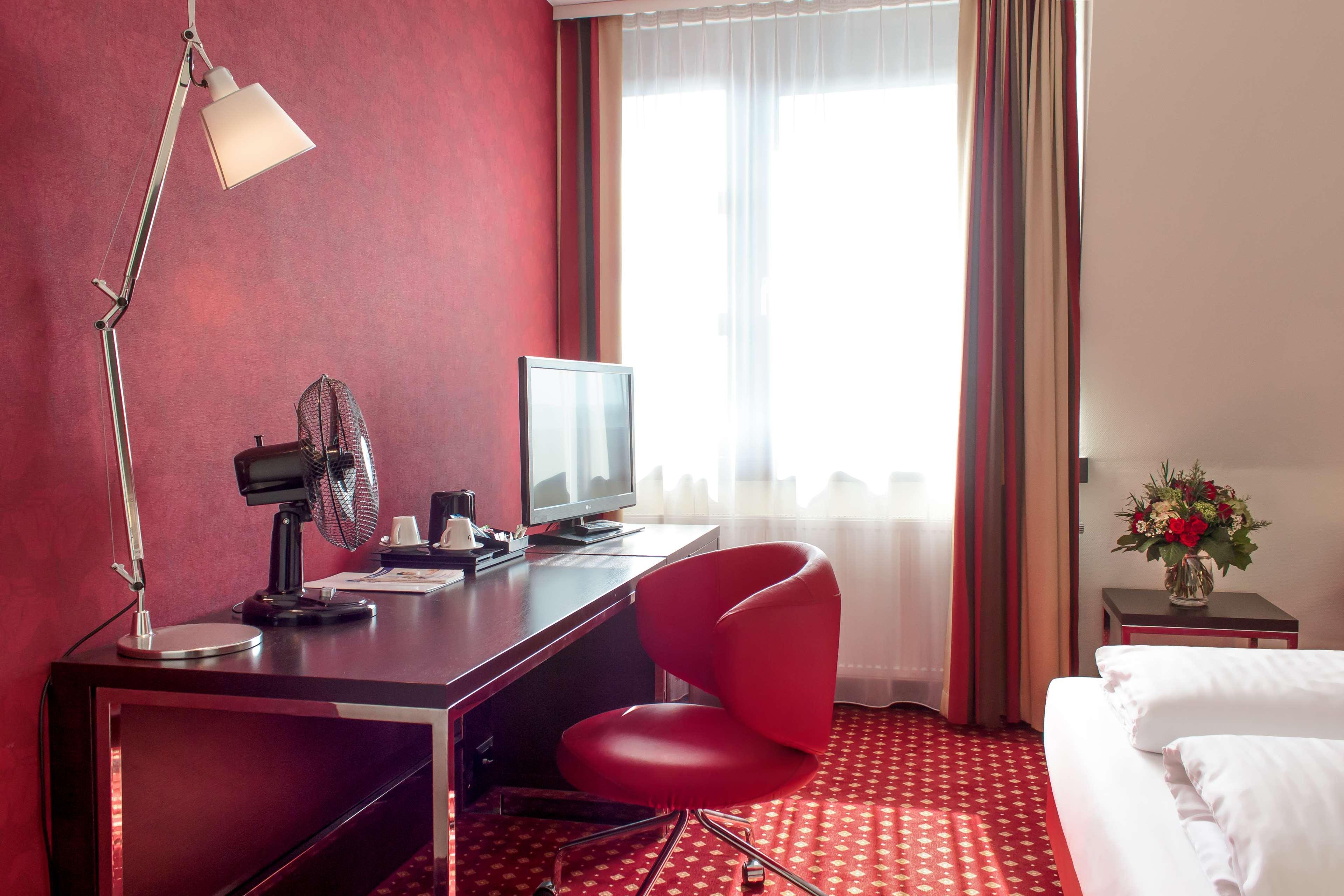 Best Western Plaza Hotel Wels Bagian luar foto