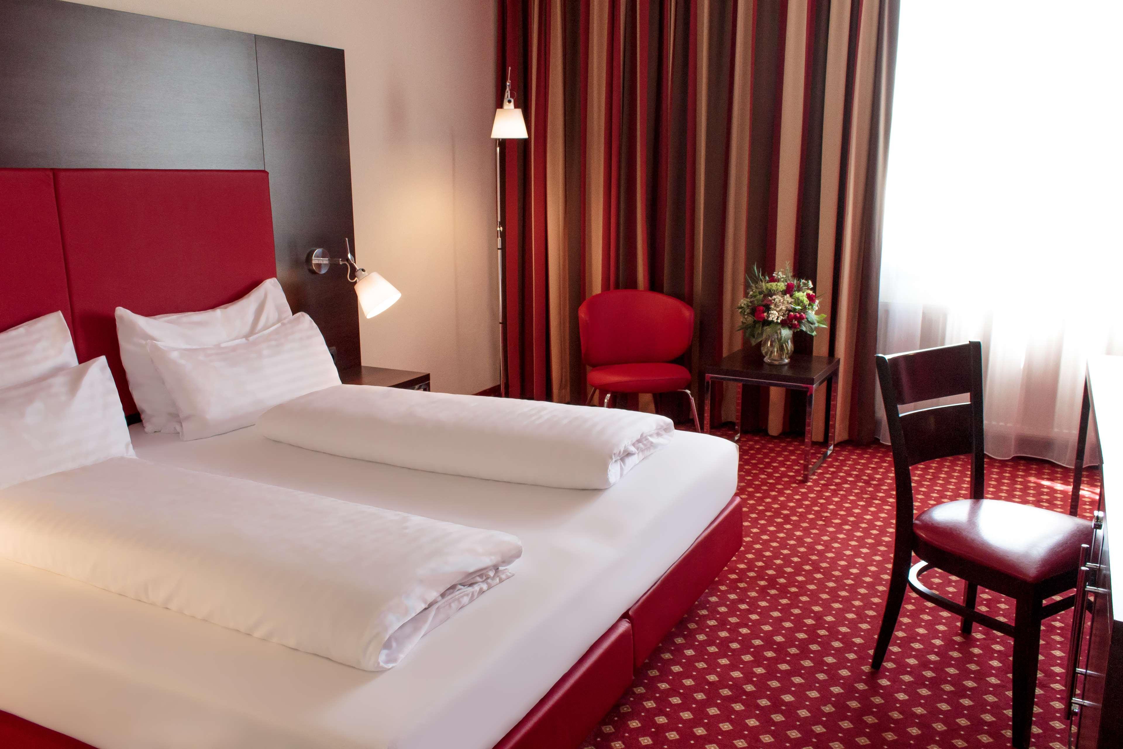 Best Western Plaza Hotel Wels Bagian luar foto