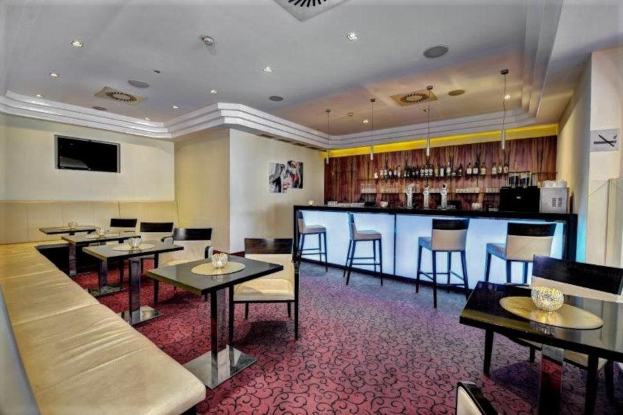 Best Western Plaza Hotel Wels Bagian luar foto