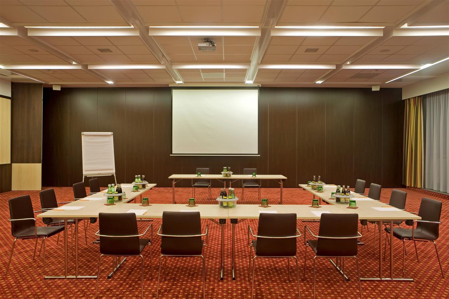Best Western Plaza Hotel Wels Bagian luar foto