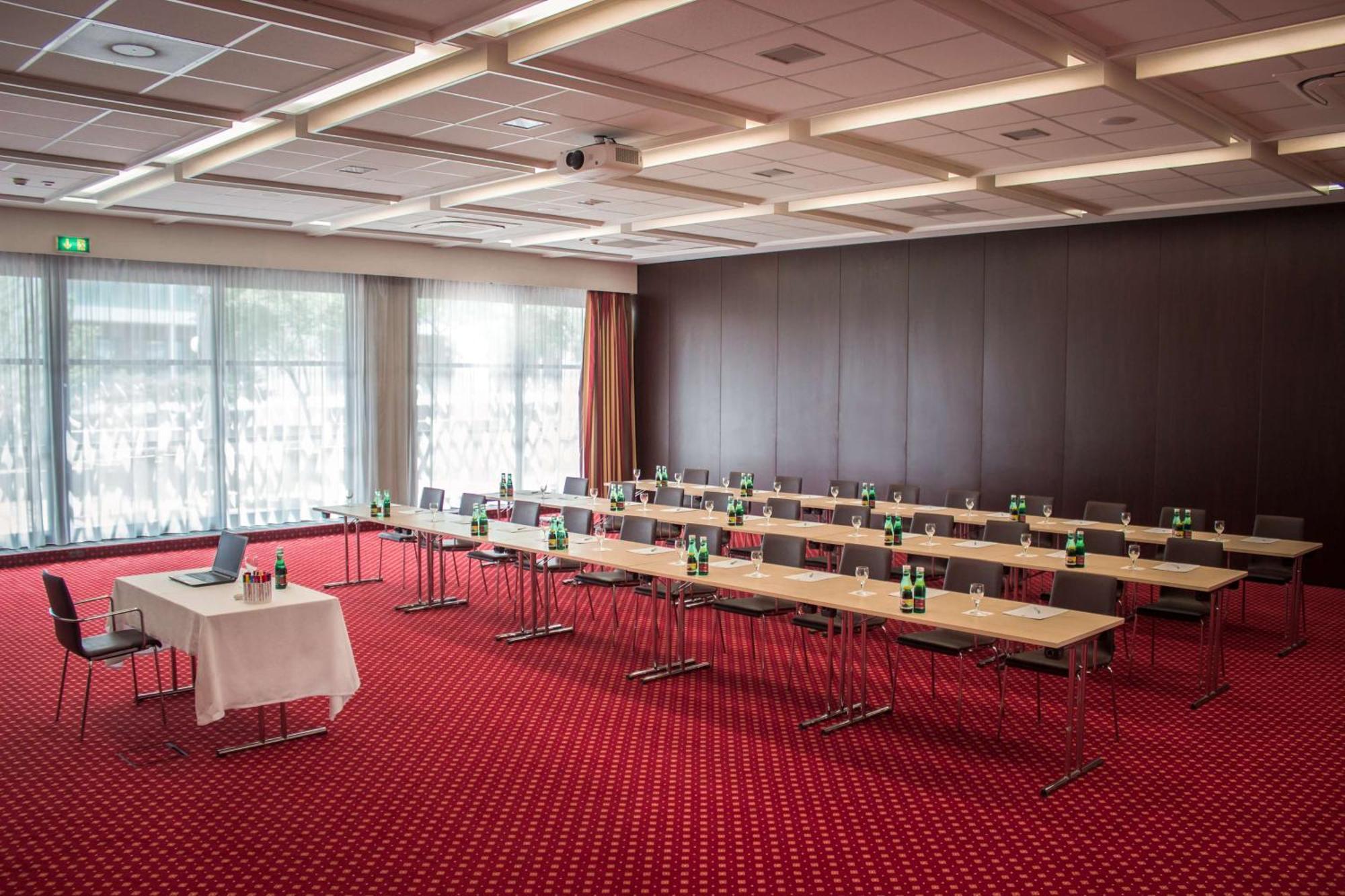 Best Western Plaza Hotel Wels Bagian luar foto