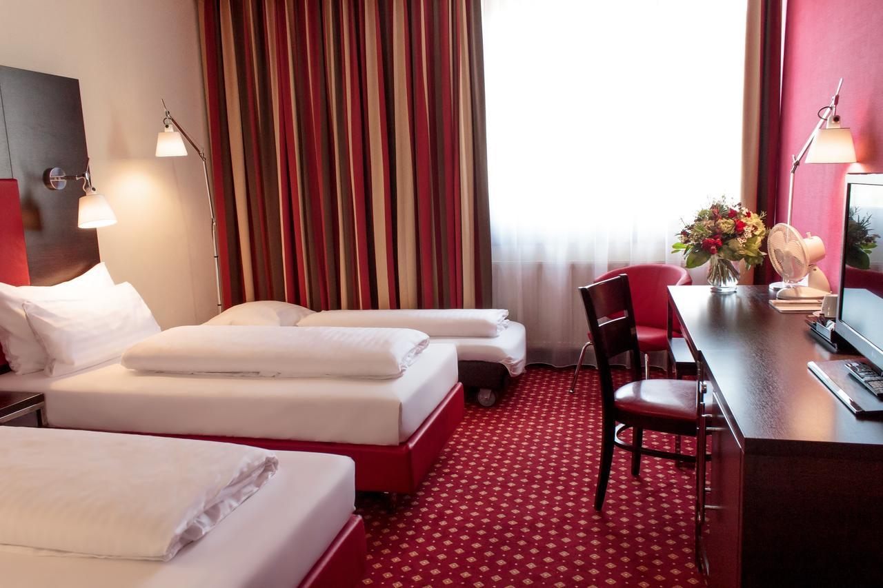 Best Western Plaza Hotel Wels Bagian luar foto